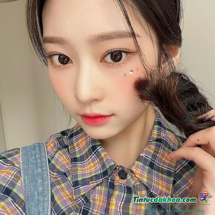 Giữa cuộc đời hàng ngàn cám dỗ, nhưng, em chỉ cần bến đỗ là anh thôi!